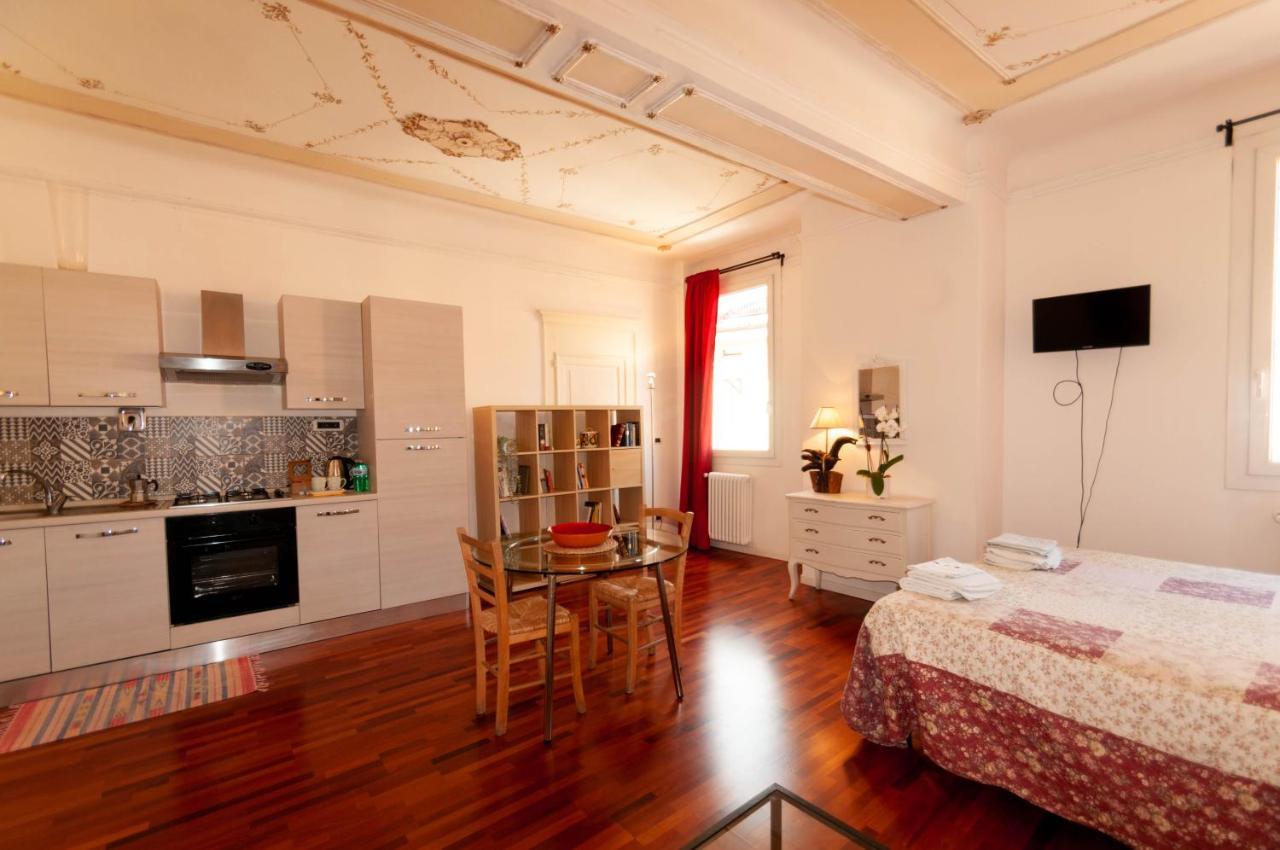 Porta Antica Apartment Bologna Esterno foto